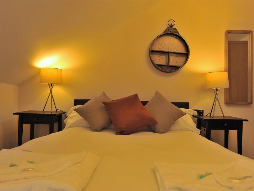 Gail'S Guest House Barry Exteriér fotografie